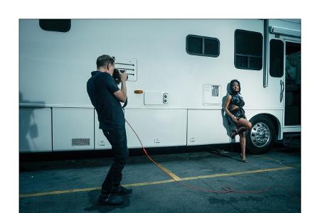 BTS Pirelli The Cal by Bryan Adams (13)