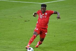 FC Bayern: Davies zurück im Training