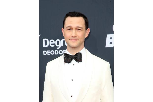 ...Joseph Gordon-Levitt litt während seiner Zeit an der Uni an Angstzuständen und Depressionen. Erst als er die Uni verließ ...