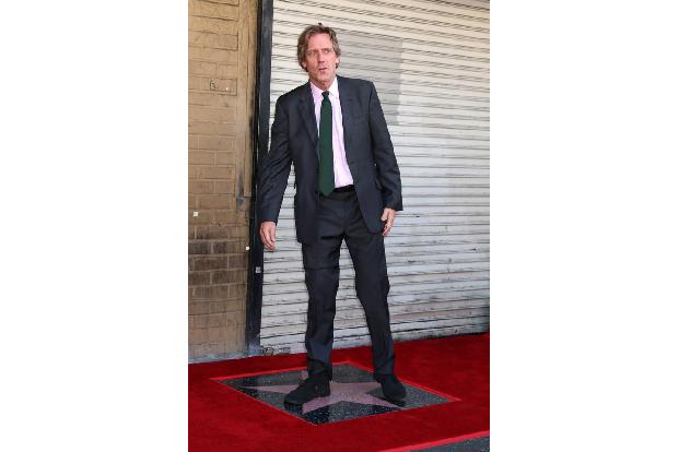 ...Hugh Laurie Teenager war, begann seine Depression, die er lange unbehandelt ließ. Erst nach einer außerehelichen Affäre l...