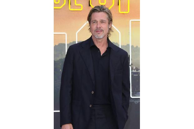 ...Brad Pitt wurde in den 90ern von Angstattacken und Depressionen geplagt, die unter anderem zu hohem Marihuana-Konsum führ...