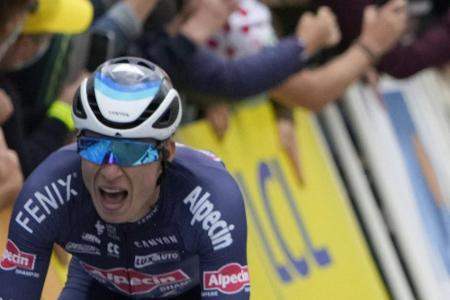 Philipsen gewinnt zweite Vuelta-Etappe - Schachmann stürzt