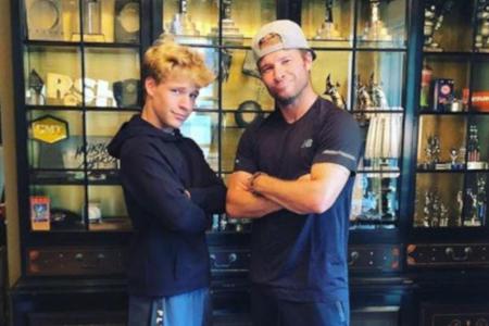Backstreet Boy Brian Littrell hat seinem Sohn Baylee offenbar nicht nur seine Gesichtszüge weitergeben: Der 16-Jährige hat m...