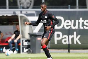 KSC holt Innenverteidiger Irorere aus Frankfurt