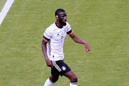 War unter Löw zuletzt nach überzeugenden Leistungen gesetzt und dürfte auch unter Flick eine Hauptrolle in der Abwehrzentral...