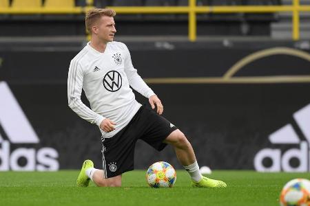 Flick stellte zuletzt seine Wertschätzung für den Dortmunder heraus. Reus sei 'einer der Besten auf dieser Position'. Ein Bl...