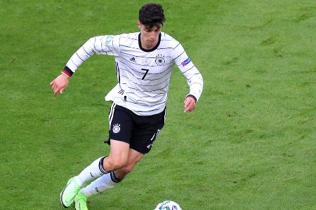 Neben ihm darf sich Havertz Hoffnungen auf einen Platz in der Spitze machen. Flick deutete bereits an, den früheren Leverkus...