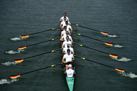Deutschland-Achter verabschiedet Sauer und Schmidt mit Sieg beim Kanal-Cup