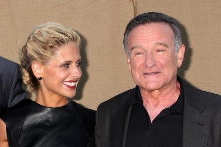 Komiker Robin Williams nahm sich 2014 das Leben. Erst später schilderte seine Ehefrau, dass der beliebte Schauspieler in sei...