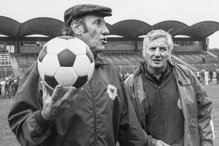 Bis heute der erfolgreichste Bundestrainer der DFB-Elf: Helmut Schön (1915-1996) gewann 1972 die EM und 1974 die WM im eigen...