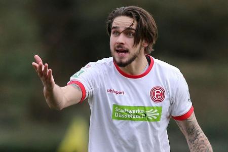 Düsseldorf: Lobinger fällt mit Nasenbeinbruch aus