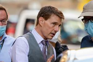 Tom Cruise am Set von "Mission: Impossible 7" im vergangenen Jahr in Rom.