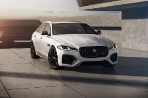 Jaguar XE R-Dynamic Black