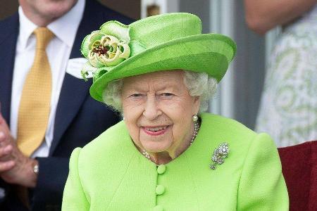 Queen Elizabeth II. nimmt im Oktober an einer Zeremonie in Schottland Teil.
