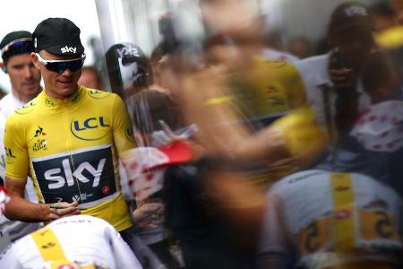 ... 2013, 2015, 2016 und 2017 gewinnt Chris Froome die Tour de France, dann keimt ein böser Verdacht. Ein Dopingtest des Bri...