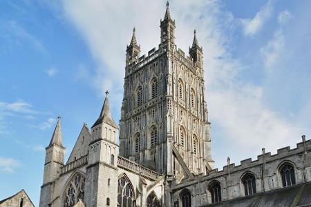 Hier ist Harry Potter zur Schule gegangen: Die Kathedrale von Gloucester in England war Drehort für diverse Szenen aus drei ...
