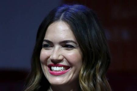 Es mag ein schwacher Trost sein, aber Yeliz ist in guter Gesellschaft. Schauspielerin und Musikerin Mandy Moore klagte währe...