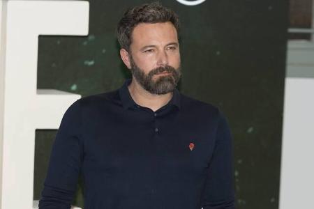 Auch Stars suchen ihre Partner mittlerweile online. Ben Affleck war beim exklusiven Promi-Portal Raya unterwegs, als ihm die...