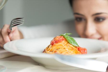 Frieden mit dem Essen schließen: Verbote sind bei intuitivem Essen 