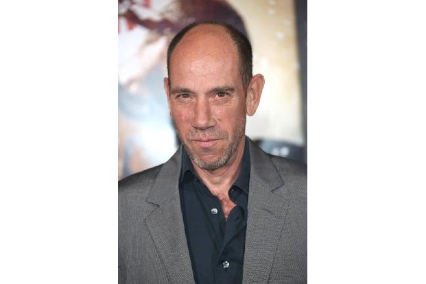 ...als FBI-Agent Albert in David Lynchs legendärer Fernsehserie 'Twin Peaks' bekannt. Miguel besorgte dem etwas ziellosen Ge...