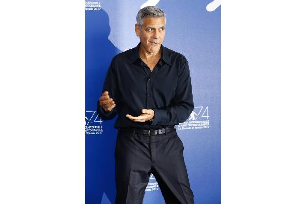 George hat auch seine schrullige Seite, denn jahrelang war er stolzer und liebender Besitzer eines Hausschweins, das Max hie...