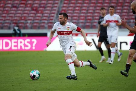 Spielt in Stuttgart nach großen Anlaufschwierigkeiten inzwischen eine wichtige Rolle, als Kapitän einer jungen Mannschaft. S...