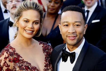 Aber auch Ehemann John Legend hat eine besondere Vorliebe: Sein Lieblingsgemüse ist Brokkoli. Vor jedem Auftritt isst er das...