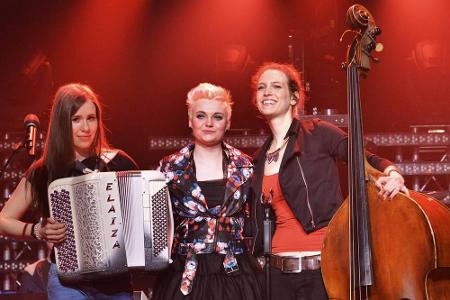 Ungewöhnlich war das Trio Elaiza mit ihrem Song 