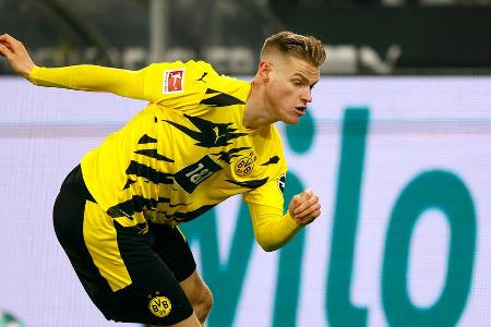 Bekam ein paar Joker-Einsätze und deutete an, dass er vielleicht irgendwann mal eine Hilfe sein kann. Noch hängen die Traube...