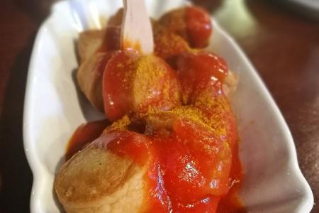 Vorsicht vor Fertiggerichten! Currywurst und Co. enthalten jede Menge Geschmacksverstärker wie Glutamat. Dadurch wird die kö...