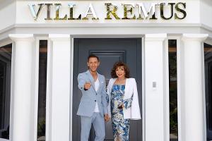 Marcel Remus mit seinem prominenten Premierengast: Joan Collins.