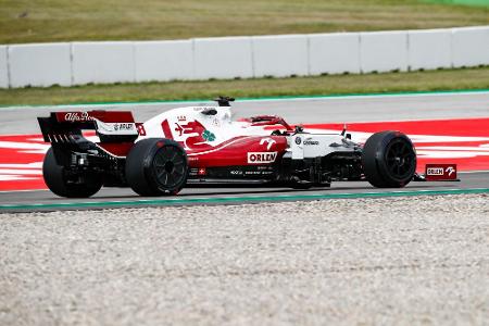 Alfa-Romeo-Test in Barcelona: Die Radkappen sind wieder da