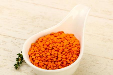 Hülsenfrüchte, vor allem Linsen, sind wahre Nährstoffbomben: Sie enthalten viel Eisen, Kalium, Magnesium und Zink. Außerdem ...