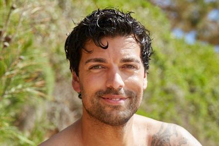 Leon (33), Business Controller aus Hamburg:
