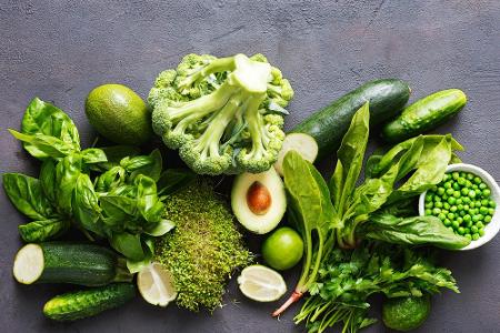 Doch die Avocado ist nicht der einzige grüne Stresskiller. Grünes Gemüse jeglicher Art ist hilfreich, da es Lieferant von Ma...