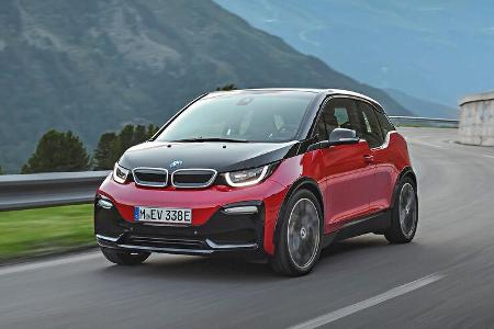Die Kfz-Versicherung für den BMW i3 (120 Ah) mit 170 PS kostet in unserem Vergleich zwischen 501,31 Euro und 1.907,31 Euro.