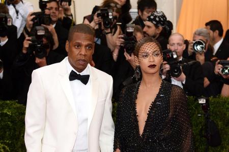 Auch Beyoncé ist Mutter von Zwillingen. 2017 kamen Rumi und Sir Carter zur Welt. In ihrem Projekt 