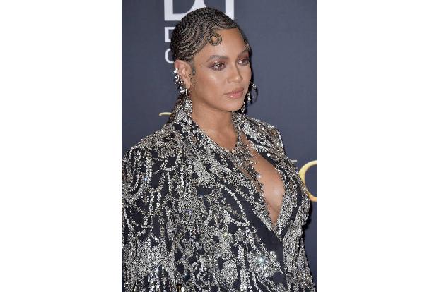 Beyoncés BEYGood Initiative vergibt vier Stipendien im Wert von je 100.000 Dollar an Studenten, die traditionell schwarze Un...