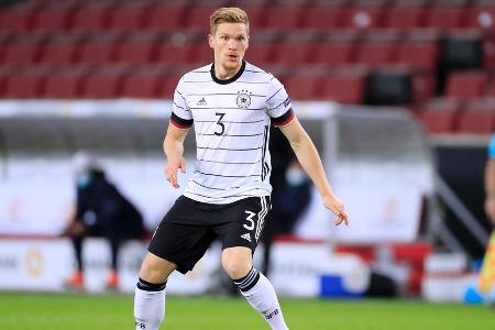 Ersetzte Gosens für die letzte halbe Stunde auf der linken Seite. Machte offensiv nicht ansatzweise so viel Dampf wie der It...