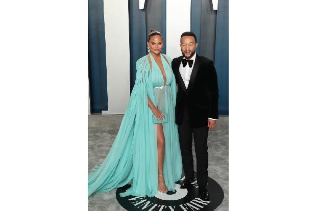Wie vieles, so wurde auch die halbherzige Trennung zwischen Chrissy Teigen und John Legend auf Social Media ausgetragen. Joh...