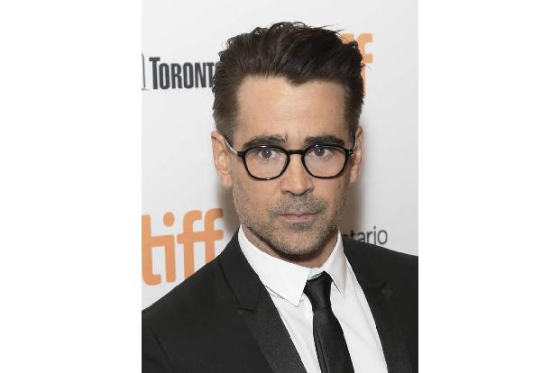 Nachdem er inkognito mittraben durfte, konnte sich der Kommentator auf Colins letzten Metern nicht mehr zurückhalten und feu...