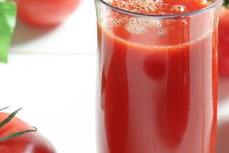 Dieser Trick ist etwas gewöhnungsbedürftig: Wer vor allem unter unangenehmem Körpergeruch im Sommer leidet, kann in sein Bad...