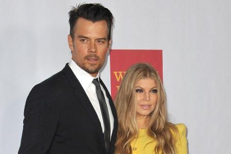 Josh Duhamel und Sängerin Fergie waren seit 2009 verheiratet. Noch im selben Jahr ging er seiner Braut angeblich mit einer T...
