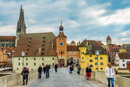 Die Domstadt Regensburg in Bayern ist hingegen längst kein Geheimtipp mehr. Trotzdem erfährt die 