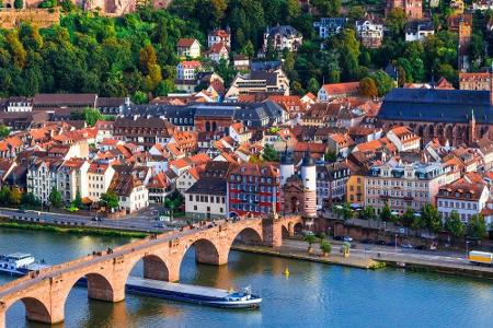 Heidelbergs enge Gassen locken völlig zurecht Touristen an. In einer der schönsten Städte Deutschlands weiß natürlich auch d...