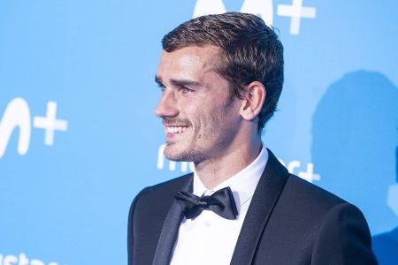 Der französische Fußballstar Antoine Griezmann gab die Geburt seiner Tochter Alba am 8. April kurz und knapp auf Twitter bek...