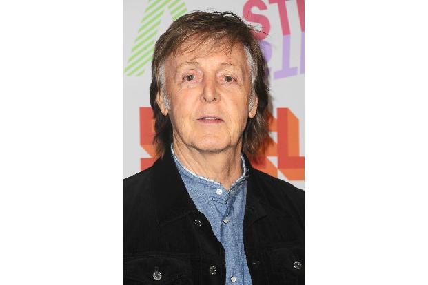 Bis 1999 wusste niemand von Paul McCartneys heimlicher Leidenschaft — zu dem Zeitpunkt malte der Beatle bereits über 30 Jahr...