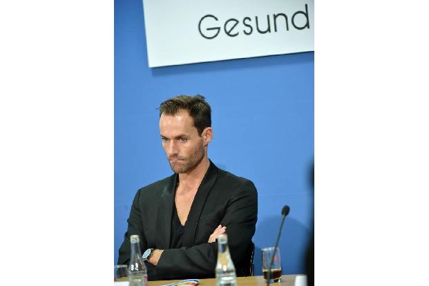 ...ist auch Magersucht ein Thema, das im Spitzensport oftmals totgeschwiegen wird. Wenn jedes vermeintlich überzählige Gramm...