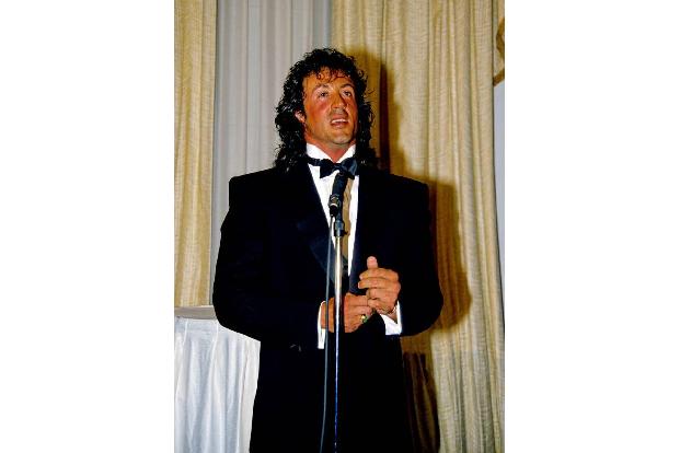 ...wie 'Cop Land' (1997) konnte Sylvester Stallone beweisen, dass er auch leise Rollen spielen kann. Als etwas naiver Kleins...