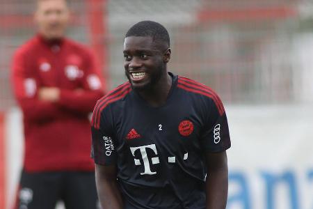 42,5-Millionen-Euro-Neuzugang Dayot Upamecano freut sich über seinen Bayern-Start. Aufgrund eines Vertragdetails war lange u...
